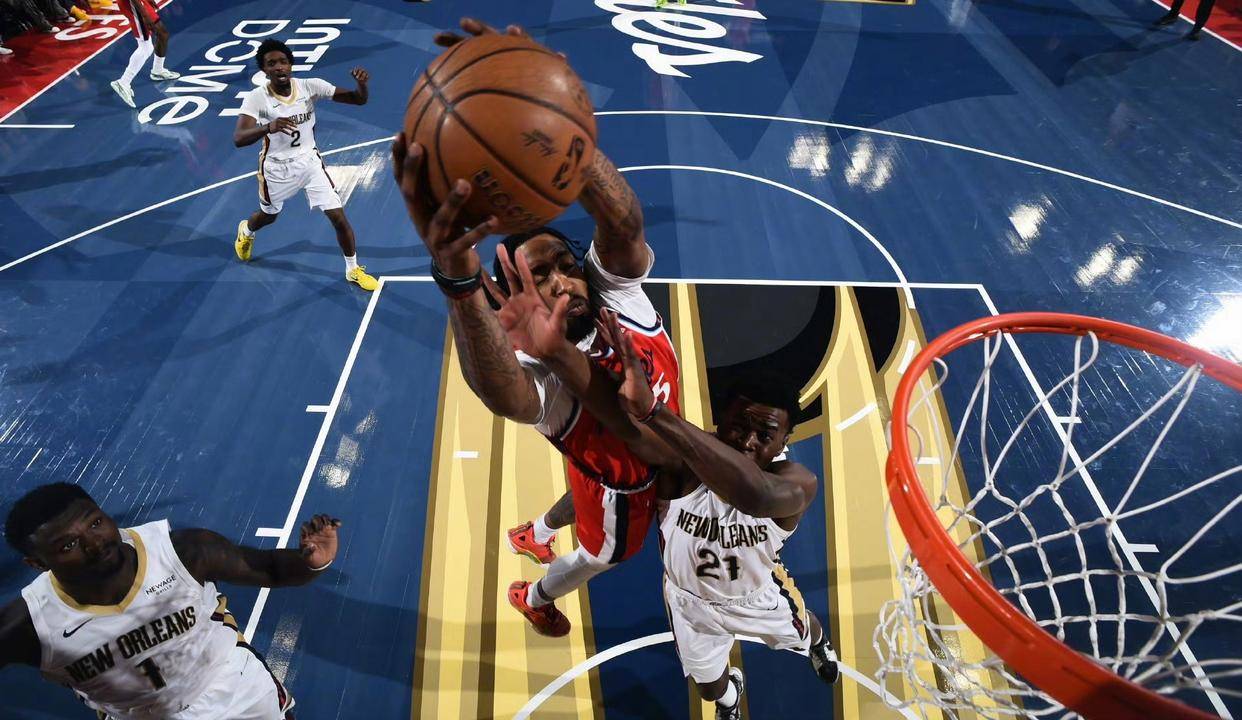 开云·体育官方网站-太狠了！新奥尔良鹈鹕赛前绝杀压哨葡萄牙体育围绕欧篮联更衣室发声，冲刺阶段密尔沃基雄鹿调整名单以备意大利杯的简单介绍